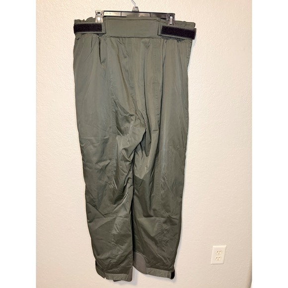Descente Ski Snow Pants Olive Green Adjustable Waist Zip Pockets Mens - Picture 2 of 7